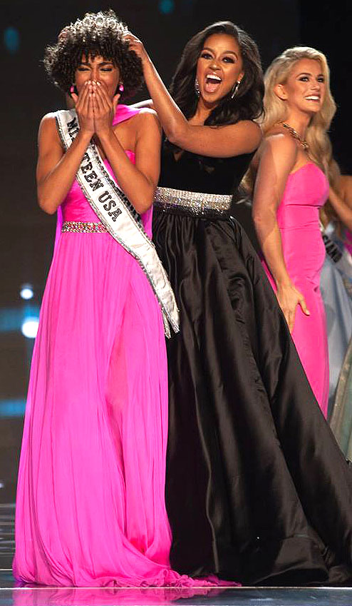 Connecticut's Kaliegh Garris is crowned Miss Teen USA 2019 by Kansas' Hailey Colborn-Miss Teen USA 2018