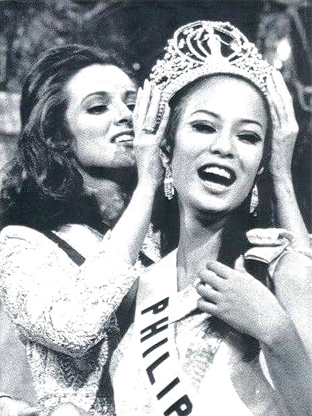 Philippines' Gloria Diaz in crowned Miss Universe 1969 but outgoing Miss Universe, Brazil's Martha Vasconcellos