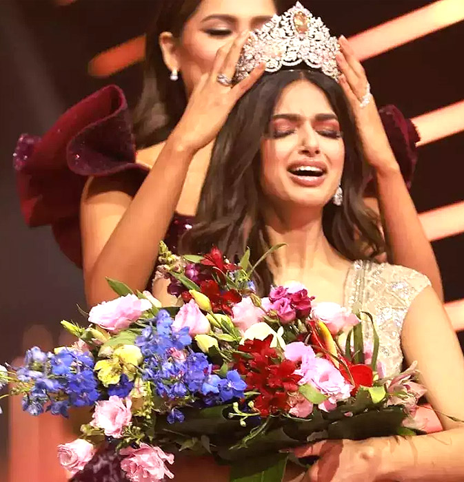 India's Harnaaz Sandhu is crowned Miss Universe 2021 by Mexico's Andrea Meza-Miss Universe 2020